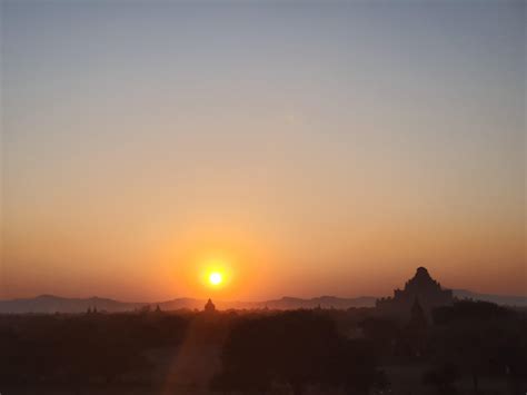 The sunset in Bagan, Myanmar : BeAmazed