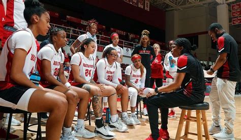 APSU Women S Basketball Battles Jacksonville State Thursday At The Dunn