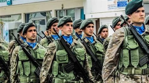 The Greek Military Is Recruiting 1600 New Professional Soldiers