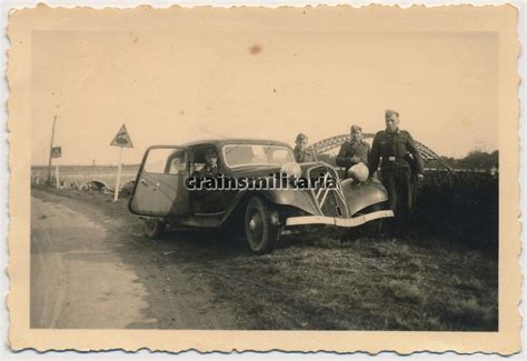 Orig Foto Soldaten Mit Franz Beute Pkw Citroen Postimages