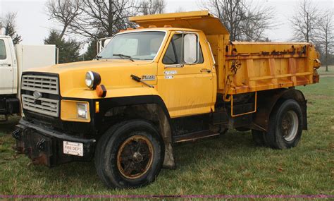 1988 Ford F800 Dump Truck In Fairview Ks Item 4726 Sold Purple Wave