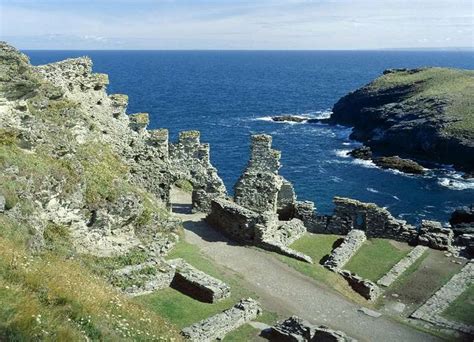 Was Tintagel Castle A Fortress Used By Iconic Hero King Arthur? | MessageToEagle.com