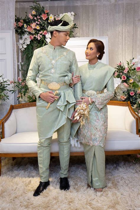 Pin By Demi Laili On Wedding Bride Dress Simple Nikah Outfit Malay