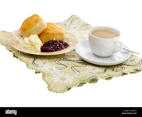 Auténtica crema fresca británica de té con escones mermelada y nata