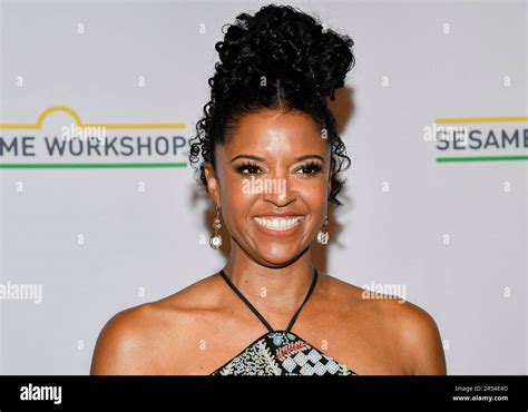 Renée Elise Goldsberry attends Sesame Workshop s annual benefit gala at