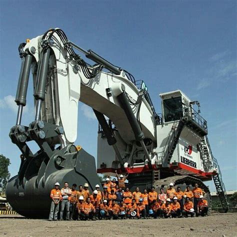 Ferguson Machinery & Petrochemicals: Video of Liebherr R 9800 Delivery ...