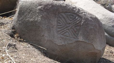 Arqueólogos Descubren 30 Petrograbados En El Cerro De Coamiles En Nayarit