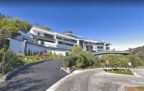 Dan Bilzerian House La Jolla / The King Of Hillside Drive Essencia Newswire - Also, you can buy ...