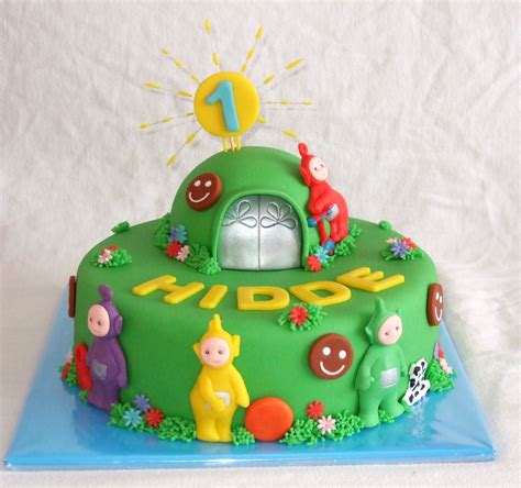 Pin By Linda Robin On Beautiful Children Cakes 1st Birthday Cakes