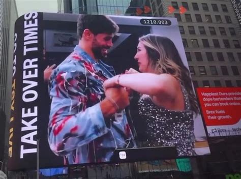 Aparecer no telão da Times Square custa menos do que você imagina