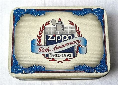 Zippo Accendino 60° Th Anniversary 1932 1992 Con Scatolabox Di Latta