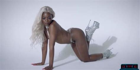 Ebony MILF Beauty Ana Foxxx Gets Fully Naked For Playboy Tnaflix