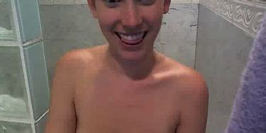 WEBCAM Shower Shaving Poledancing Masturbation TNAFlix Porn Videos