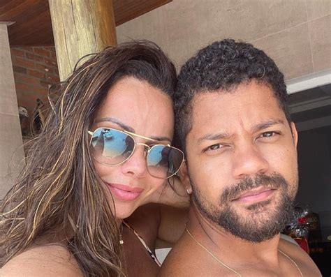 Viviane Araújo Conta Que Está Noiva E Fala De Sonho De Ser Mãe Vídeos