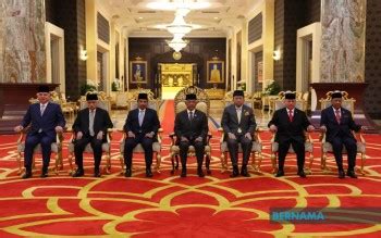 BERNAMA Sultan Mizan Pengerusikan Mesyuarat Khas Majlis Raja Raja