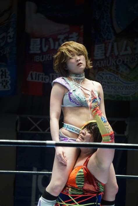 女子プロレスラーの安納サオリ32がオカズ写真集発売 お宝エログ幕府