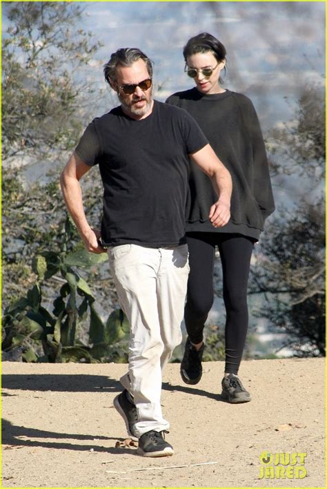 Rooney Mara Boyfriend Joaquin Phoenix Go Hiking In LA Photo 4026375