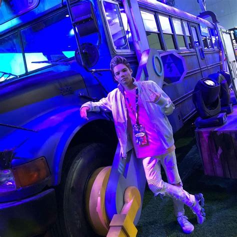 pin  girlsboys overprotective character connor