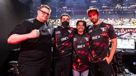 Confirmed Faze Drops Apex Legends Roster Esportsgg