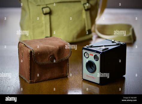 1950s Kodak Film Camera Hi Res Stock Photography And Images Alamy