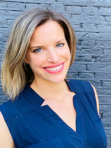 Laura Hof - Speakers Academy