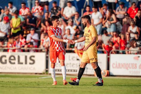 El Girona Y El Alav S Empatan Contra El Olot Y El Racing De Santander