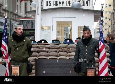 Us Army Checkpoint Hi Res Stock Photography And Images Alamy