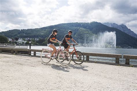 The Salzkammergut Cycle Path And The 10 Lakes Of Salzburg