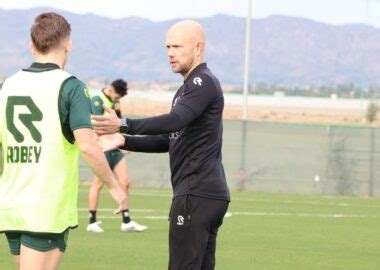 Voormalig Bvv Er Dennis Van Der Ree Blijft Trainer Bij Fc Groningen