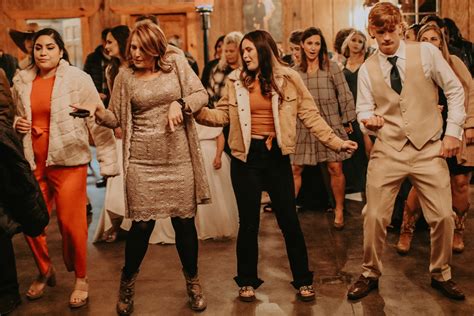 The Dos And Donts Of Wedding Guest Etiquette Being A Gracious