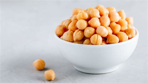 25 Best Uses For Canned Chickpeas