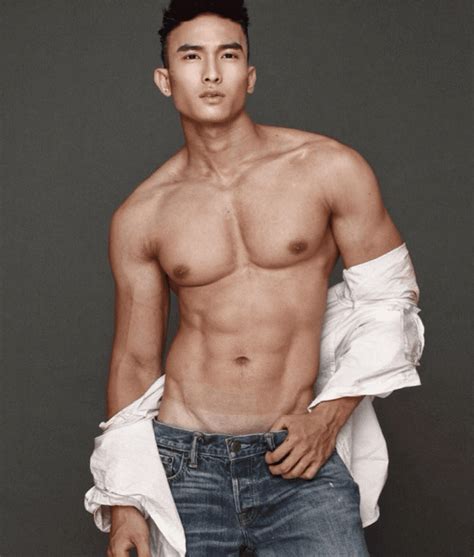 Chan Than San dẫn đầu trào lưu chụp ảnh tự sướng và Thiên Minh hot boy đời đầu bây giờ ra sao