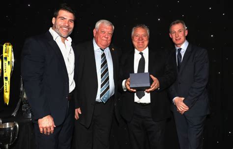 Max Boyce honoured by Rugby Union Writers Club | Pitchcare