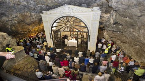 Cuevas turísticas donde perderse en la Comunitat