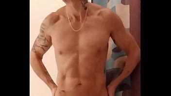 Me follo mi culo de puta en el baño XVIDEOS