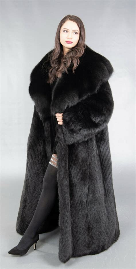 Pin By Furz On Bigfurz Fur Coat Fashion Fur Fashion Fur Coats Women