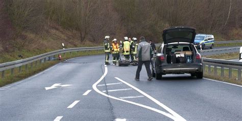 Schwerer Motorradunfall J Hriger Verstirbt Noch An Der Unfallstelle