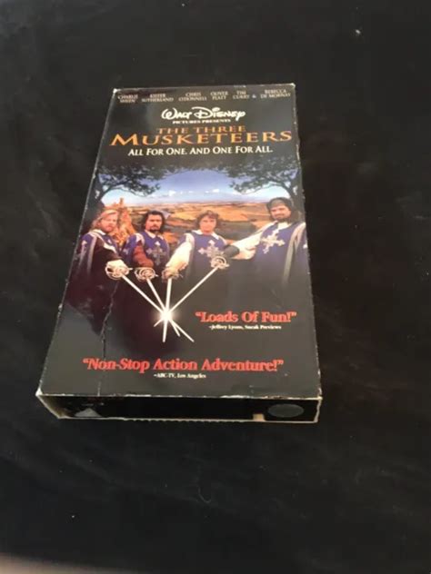 THE THREE MUSKETEERS VHS 1998 Charlie Sheen Chris ODonnell VG 3