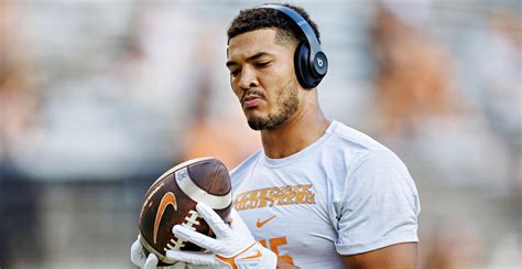 Tennessee Football Vols Wr Bru Mccoy Trends Toward Return For Season