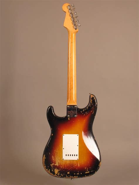 Fender Stratocaster Tone Sunburst Guitarpoint