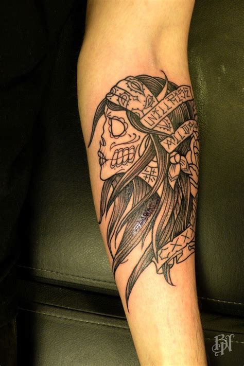 //SupaKitch tattoo// | Idées de tatouages, Noir tattoo, Bleu noir tattoo