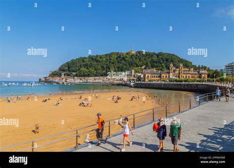 La Concha beach in the city of San Sebastian Stock Photo - Alamy