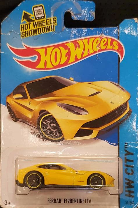 Embalagem Danificada Hot Wheels City Ferrari F Berlinetta Universo Hot Wheels
