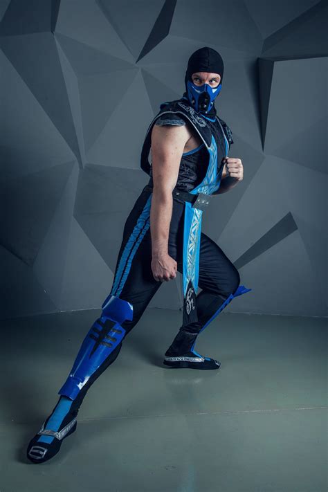 Dress like Sub Zero from Mortal Kombat - Costume & Cosplay Guide # ...