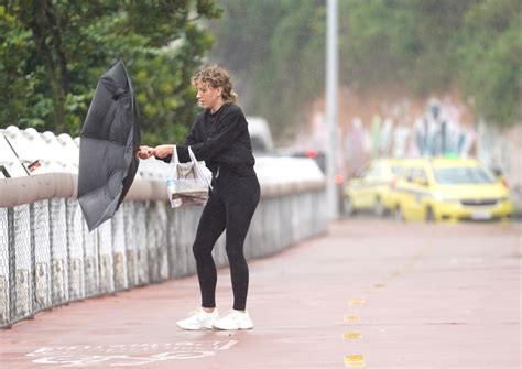 Frente Fria Chega Ao Rio Chuva Vento E Transtornos Rio De