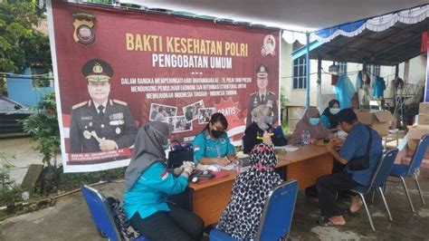 Polres Sintang Gelar Pengobatan Gratis Sambut Hari Bhayangkara Ke 76