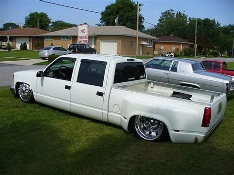 Lowered Dually Owners Check In Chevy Lowered Trucks Chevrolet Trucks