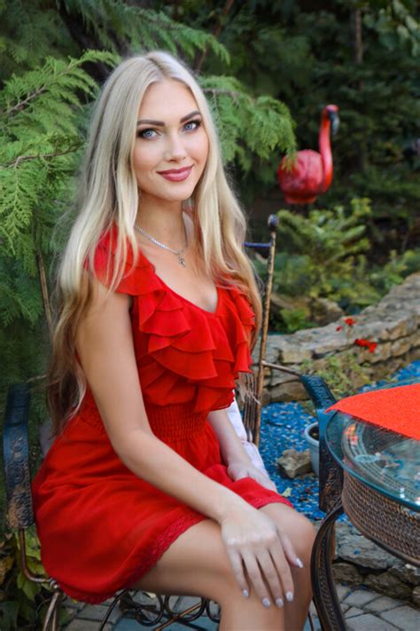 Beautiful Viktoria Y O From Nikolaev With Blonde Hair Id Ladadate