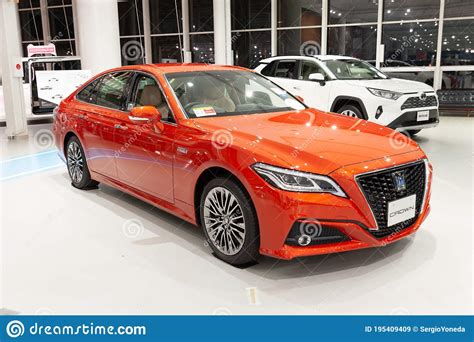 The Luxury Toyota Crown Hybrid 3.5 G-Executive Orange Color Editorial ...