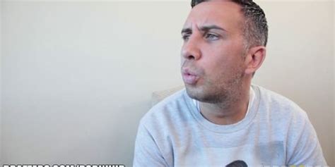 Beautiful Real Estate Agent Shows Off Her Tits For Extra Sales Beauty